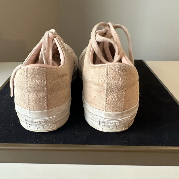 Converse shoes in pink suede - Picture 3 of 5